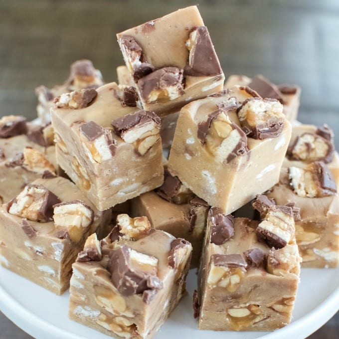 Easy Peanut Butter Snickers Fudge Back for Seconds
