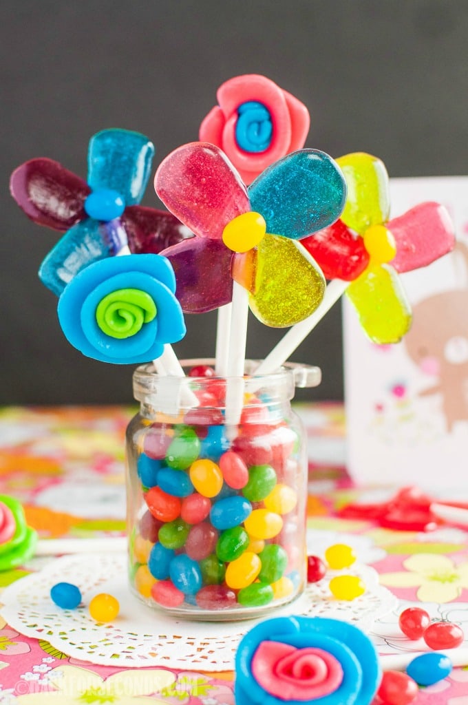 Easy Homemade Lollipops Recipe